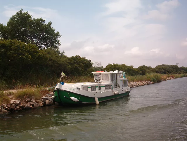 Aguas Muertas - Eaux Mortes - Francia