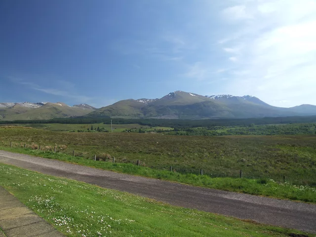 landscape by Gregor Petrovic