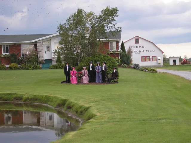 carolle0909Untitled17Aug06C