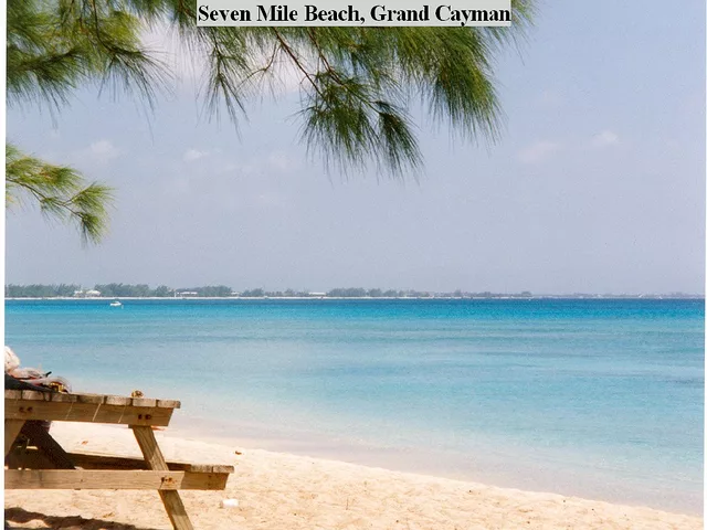 Seven Mile Beach/ Grand Cayman