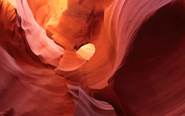 Hole in One Wallpaper