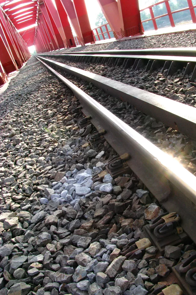 Red Bridge (Podul Ro&amp;#537;u)